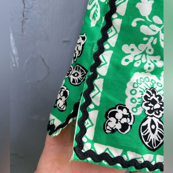 Zara Cotton  Handkerchief Shorts, size Small - Picture 5 of 9